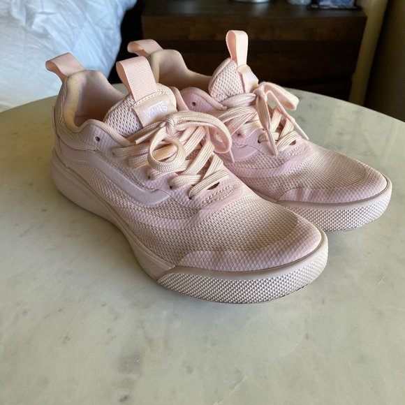 vans ultrarange pink